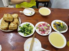 -宝瑞门钉肉饼店