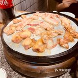 酒拾烤肉 今天冒着大雨，听着雷声，又跑出去吃吃吃了！