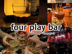-FOUR PLAY BAR
