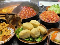 -冯校长老火锅(中联广场店)