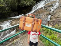 -南昆山川龙瀑布