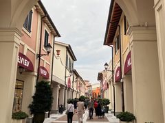 -佛罗伦萨小镇广佛名品奥特莱斯(疏港路店)