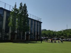 -青岛银河学校