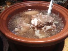 紫砂藕炖筒骨-食锦记·福建私房菜(浦西万达店)