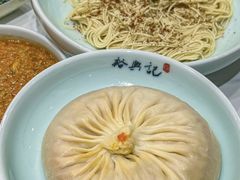 -裕兴记•蟹黄面馆(人民广场店)