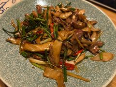 -山茶云南菜(永安里店)