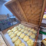 沈阳！！！新开的！！！油皮包子巨巨巨好吃。。