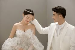 点击看大图 -挪娅婚纱摄影皇家会所