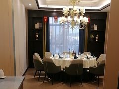 -鲁菜根·泰安菜(万达店)