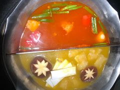 红颜花胶鸡锅-湊湊火锅·茶憩(石家庄万象城店)