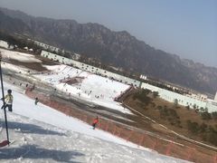 -华彬猛犸滑雪场