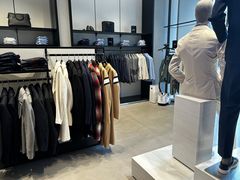 -Hugo Boss(百联奥特莱斯店)