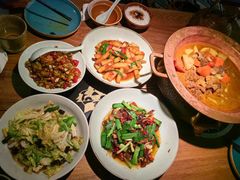 -吃饭皇帝大土家民族菜(正大广场店)