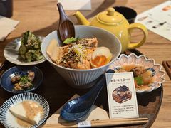 -啢啢茶寮(芳华横街店)