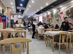 大堂-江城燕子大排档(江汉路步行街店)