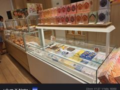 -好利来(鞍山家乐福店)