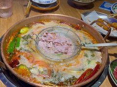 -洱火云南酸菜牛肉火锅(石景山当代商城店)