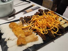 野生菌拼盘-小街猪手(团结湖店)