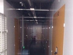 -安东易迷你自助仓储寄存仓库(顾戴路店)