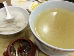 -建新园过桥米线(宝善街店)