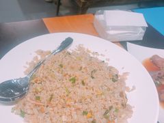 -臻鲜燕海鲜融合餐厅(金陵style店)