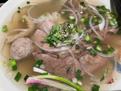 特别牛肉河粉-大头虾越式风味餐厅(光明广场店)