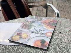 露天位-Juicy Bakery(大学路店)