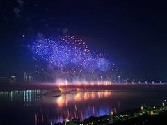 -秋水广场