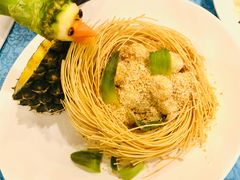 麦香菠萝球-御唐府海珊瑚主题餐厅