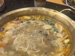 -顶顶汤火牛排火锅·经典铜锅涮肉