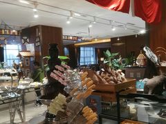 -以岭健康城·凯旋门大酒店-怡梦音乐西餐厅