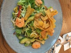 鲜虾牛油果沙拉-Moka Bros 摩卡站(西单大悦城店)