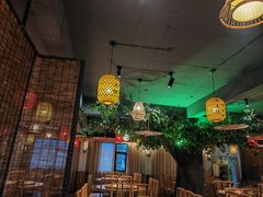 -头上红煨盐鸡·非遗院子餐厅