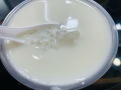 牛奶西米露-百花传统甜品店(原址店)