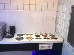 -钢管厂五区小郡肝串串香火锅(人民广场店)