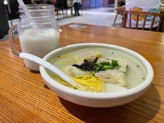 招牌鲜虾小馄饨-苏小柳手工点心(人民广场分院)