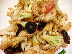 -江城小馆陕南妈妈菜·全球旅行餐厅(钟楼店)