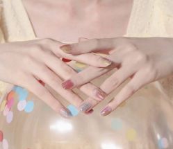-悦指间美甲美睫