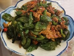 -霄汉牛三鲜湖北砂锅菜(万松园2店)