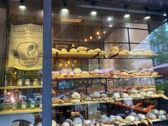 面包甜点陈列柜-面包谷Grains n' Beans(九号公馆店)