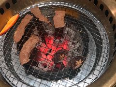 -山川小町·极番烧肉(新地假日广场店)