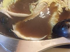 -悦牧·酸汤牛肉火锅(沃尔玛店)