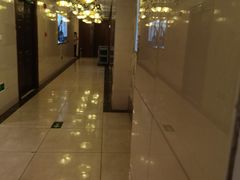 -一家人(凯旋路店)