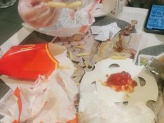 -麦当劳(世界城广场店)