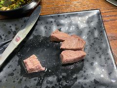 -陆记牛庄·碳锅龙虾烧烤(爱上花园店)