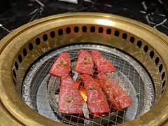 -山川小町·极番烧肉(新地假日广场店)