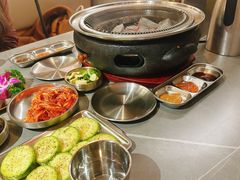 -围炉肉舍丹东海鲜烤肉·烤活鳗(步行街店)