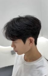 -MOVAN  HAIR莫凡匠人发型屋