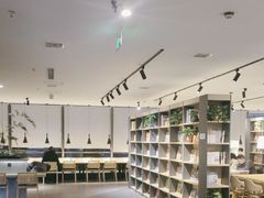 -魔方城市书房(中街益田店)