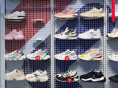 -王府井奥莱临潼小镇(临潼店)